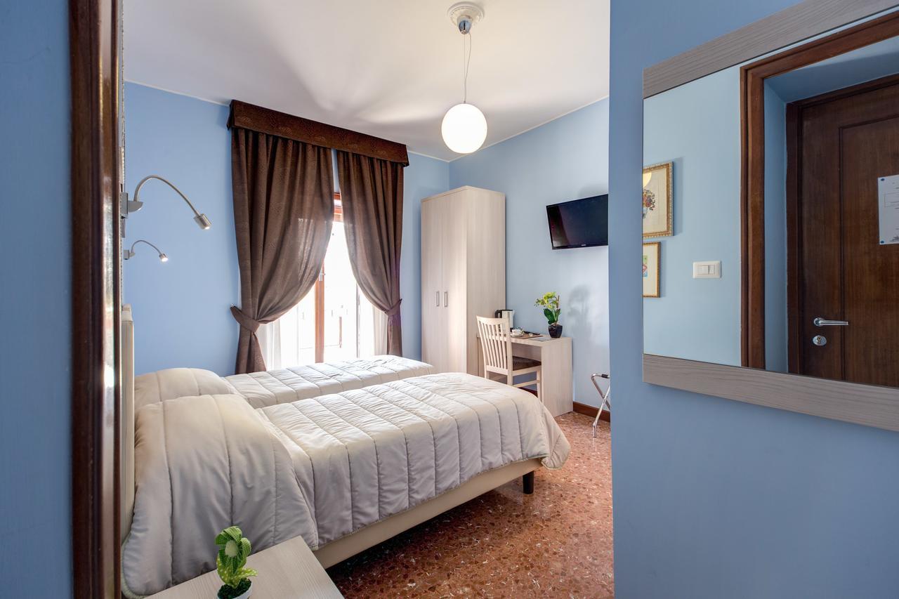 Domus Cornelia Bed & Breakfast Rome Exterior photo