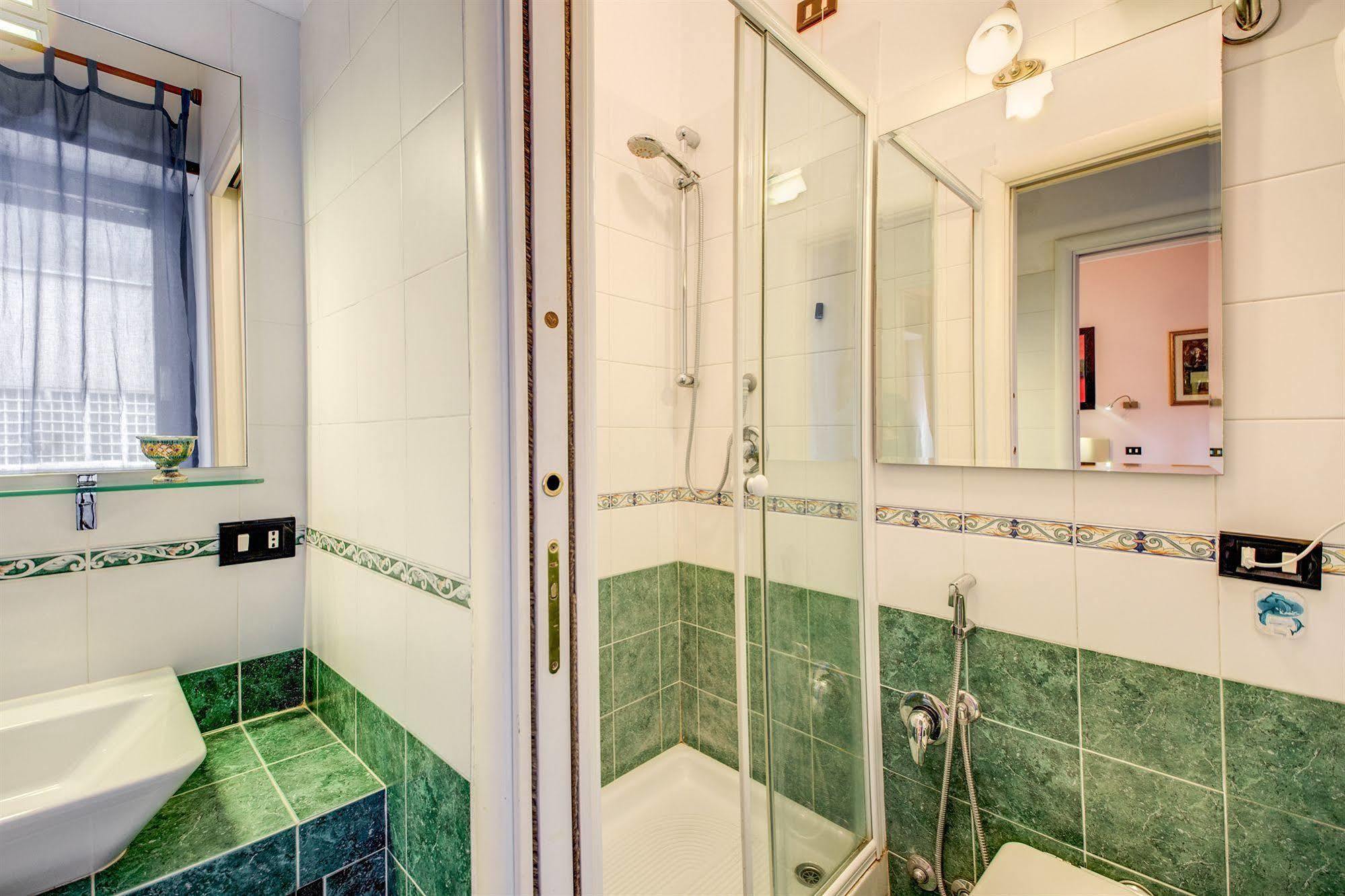 Domus Cornelia Bed & Breakfast Rome Exterior photo