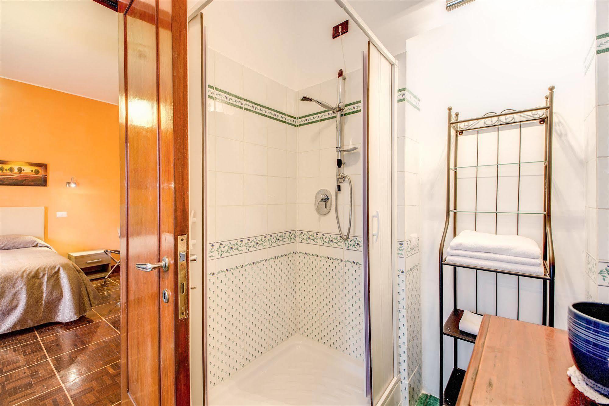 Domus Cornelia Bed & Breakfast Rome Exterior photo